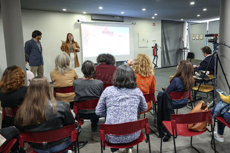 Mês da Juventude m@rço.28 - Programa Municipal de Formação Capacitação Empregabilidade - Técnicos municipais Carolina Nunes e Manuel Seabra