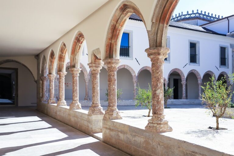 Brecha da Arrábida presente na arquitetura do Convento de Jesus