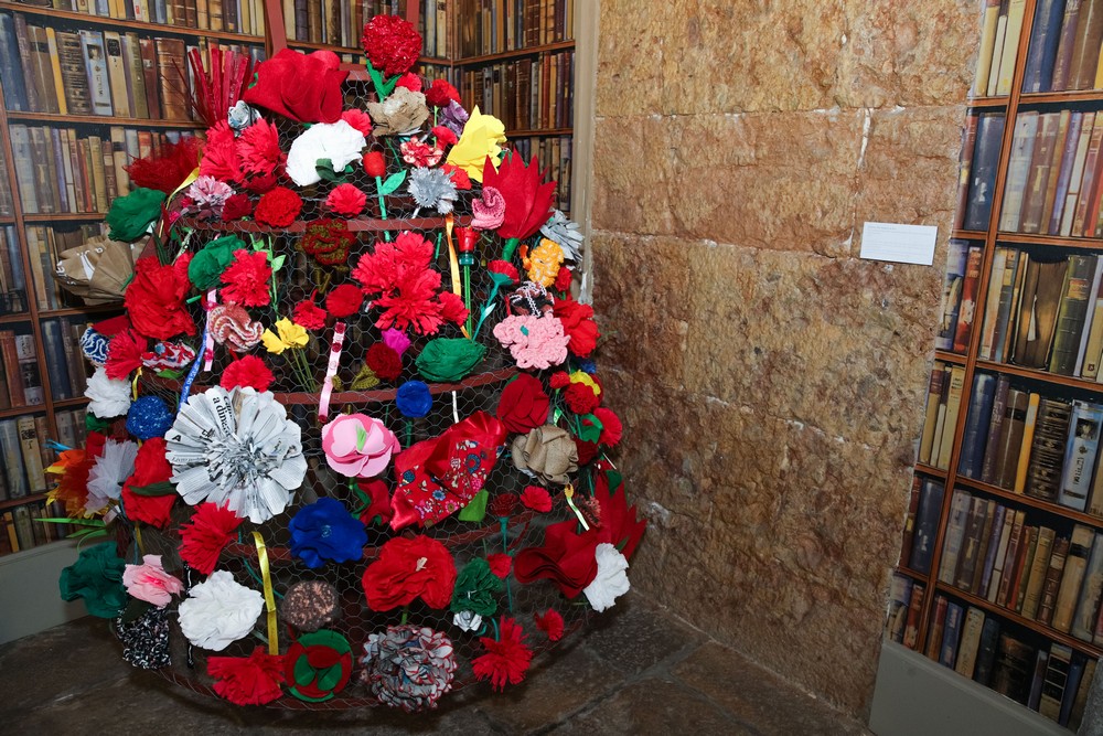 Inauguração da sexta exposição de artes plásticas dos trabalhadores da Câmara Municipal, "Entre Nós", na Biblioteca Pública