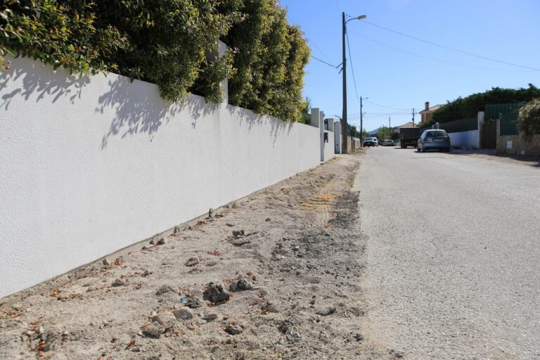 Requalificação pedonal da Rua dos Camponeses, em Brejos de Azeitão