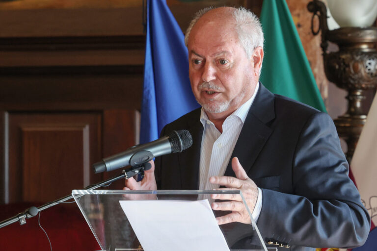 Conferência de Imprensa - aumento do tarifário de resíduos sólidos urbanos pela Amarsul - presidente da Câmara Municipal de Setúbal, André Martins