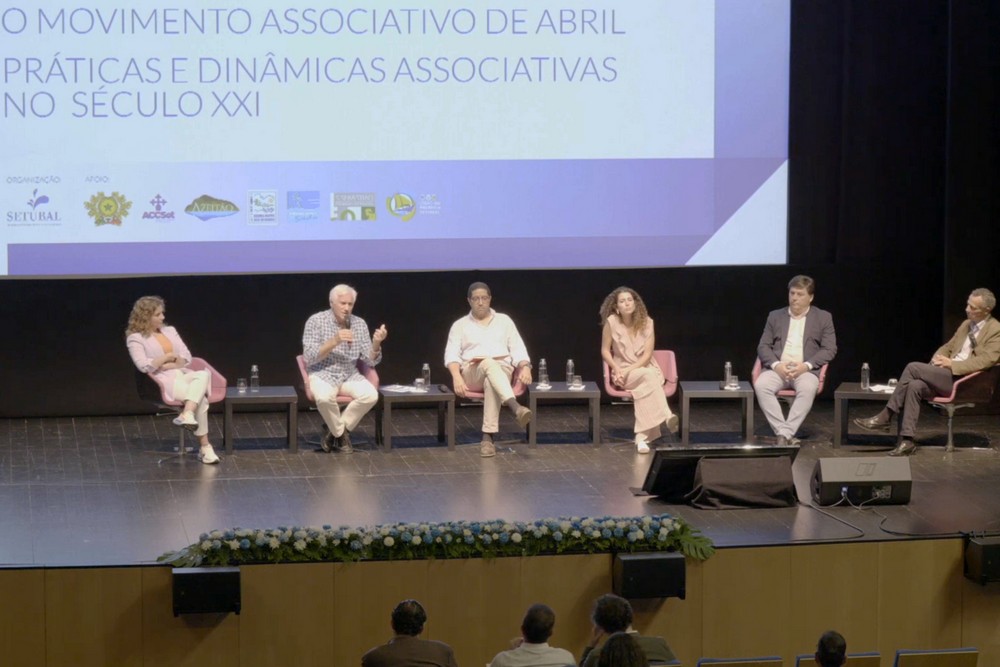 Encontro do Movimento Associativo do Concelho de Setúbal - presidentes das juntas de freguesia de Azeitão, Sónia Paulo, de Gâmbia-Pontes-Alto da Guerra, Luís Custódio, de São Sebastião, Nuno Costa, do Sado, Marlene Caetano, e da União daas Freguesias de Setúbal, Rui Canas