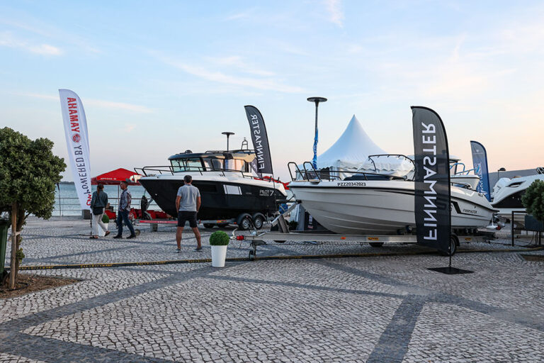 Exposição de embarcações é um dos atrativos do certame