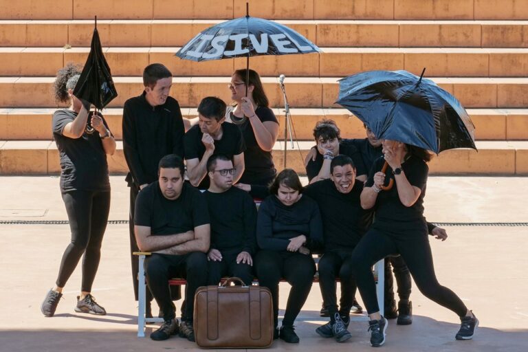 Espetáculo "O Mundo Ideal", na Mostra da Casa do XXIV Express'Arte