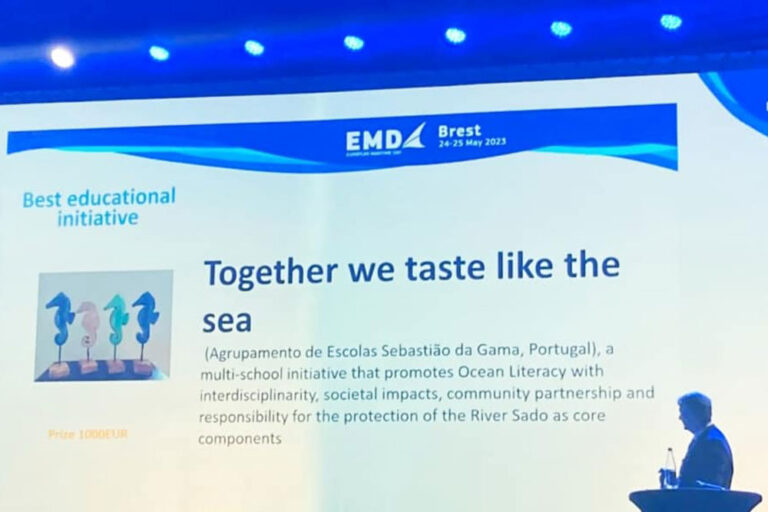 Prémio MakeEUBlue Awards - Agrupamento de Escolas Sebastião da Gama - Escola Azul - Juntos sabemos a mar