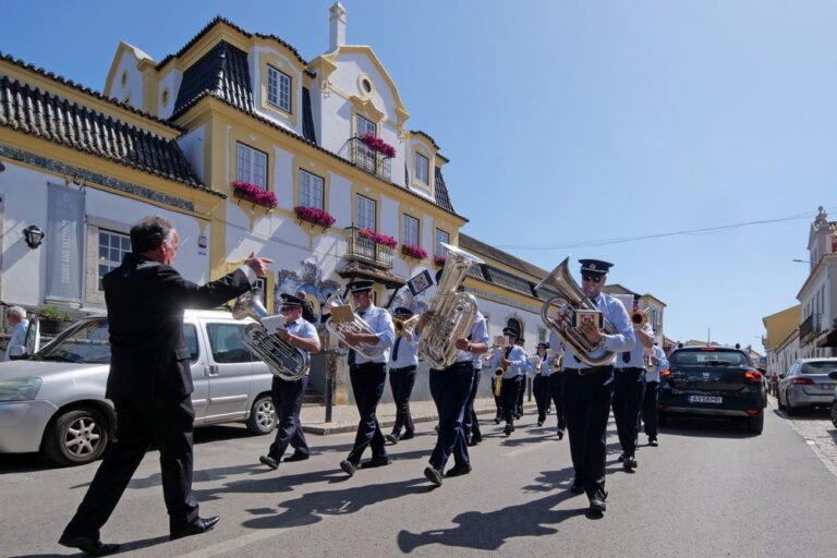 Encontro (Re)Tocar Abril juntas bandas filarmónicas em Vila Nogueira de Azeitão