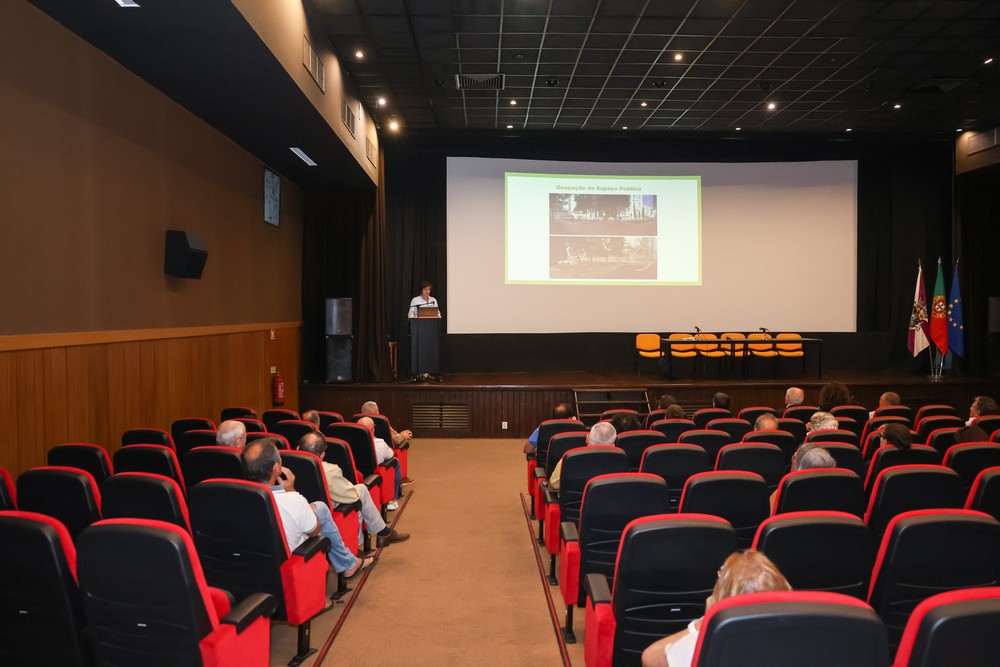 Projeto de requalificação da Praça do Brasil e Praceta Quinta do Tavares com apresentação pública