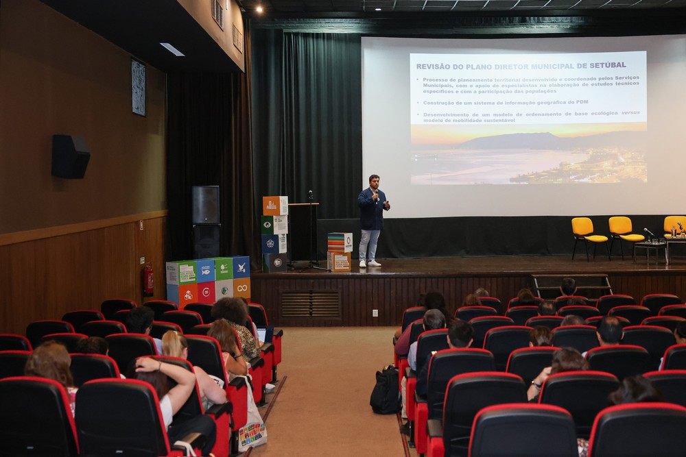 Diretor de departamento Vasco Raminhas explanou sobre ordenamento do território e mobilidade