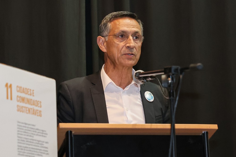 Vereador Carlos Rabaçal explanou sobre água e resíduos