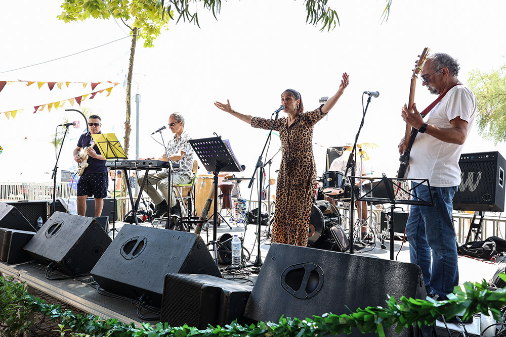 Mostra de Tradições Marítimas - Corrida de botes e almoço