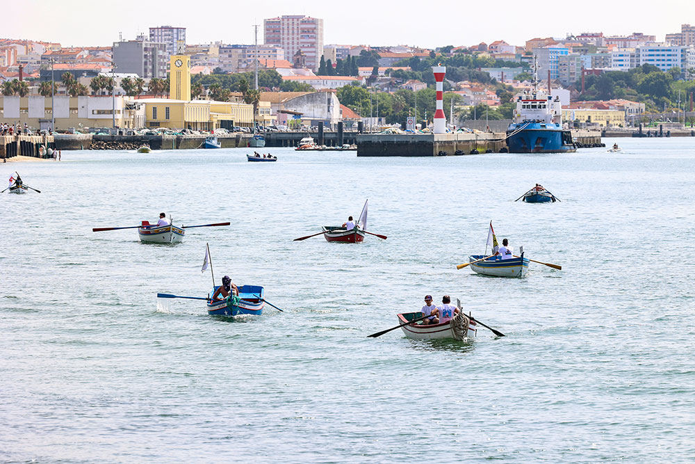 Mostra de Tradições Marítimas - Corrida de botes e almoço