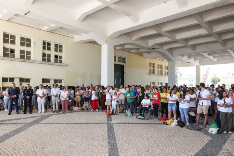 Peregrinos e voluntários com bênção e envio para a Jornada Mundial da Juventude