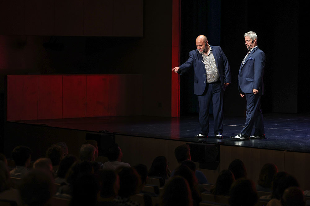'Faz-te Homem', comédia teatral com João Didelet e António Machado no Fórum Municipal Luísa Todi