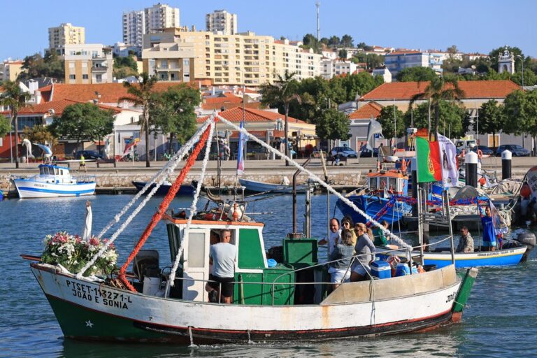Festas do Novo Círio de Nossa Senhora da Arrábida completaram 131 anos