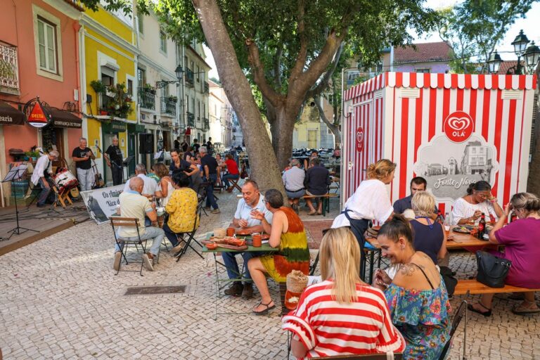 "Tardes à Merceeiro”, na Mercearia Confiança de Troino, juntam gastronomia regional e música popular ao vivo