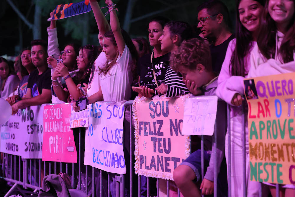Público acarinhou a jovem cantora Bárbara Tinoco