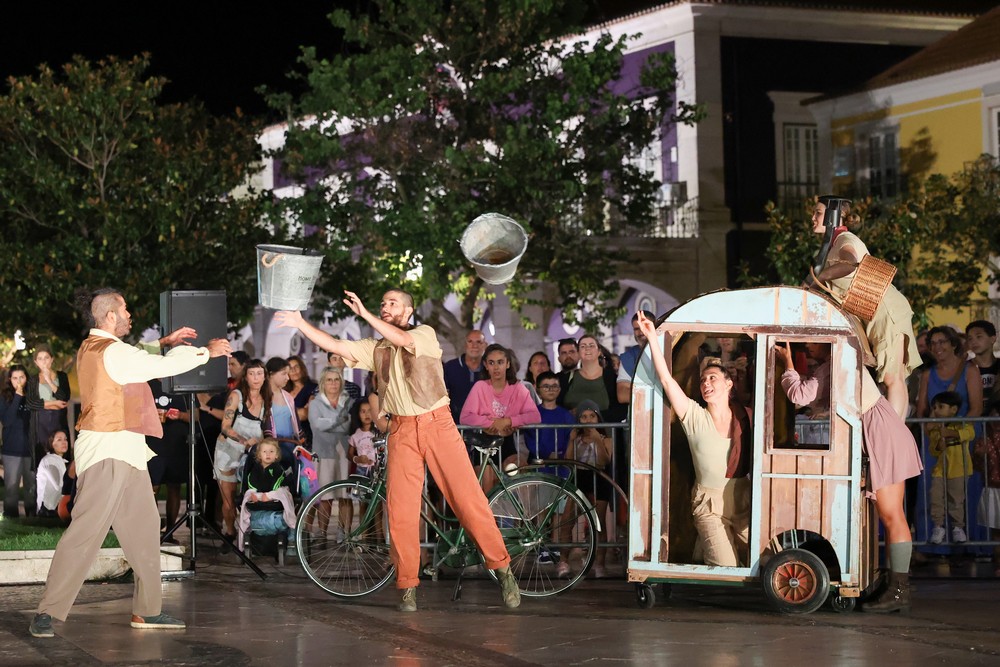 XXV Festa do Teatro - A Banda - companhia OtraDanza - Praça de Bocage