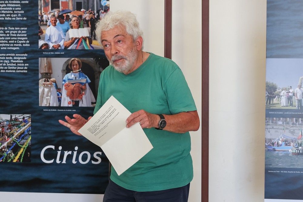 Exposição fotográfica e documental “Um Rio, Uma Serra”, de Manuel Justo Gardete, patente no Forte de Albarquel até dia 31 de outubro, apresentada por Pedro Soares
