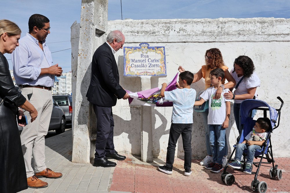 Descerramento da placa toponímica Rua Manuel Carlos Casalão Zorro