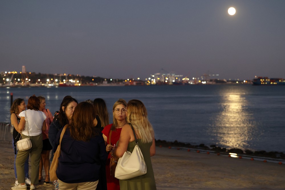 Receção à comunidade educativa 2023, na Praia da Saúde