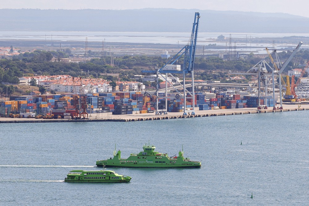 Travessia fluvial do Sado - Setúbal Troia | Conferência de imprensa conjunta dos presidentes das câmaras municipais de Grâncola, António Figueira Mendes, de Setúbal, André Martins, e de Alcácer do Sal, Vítor Proença