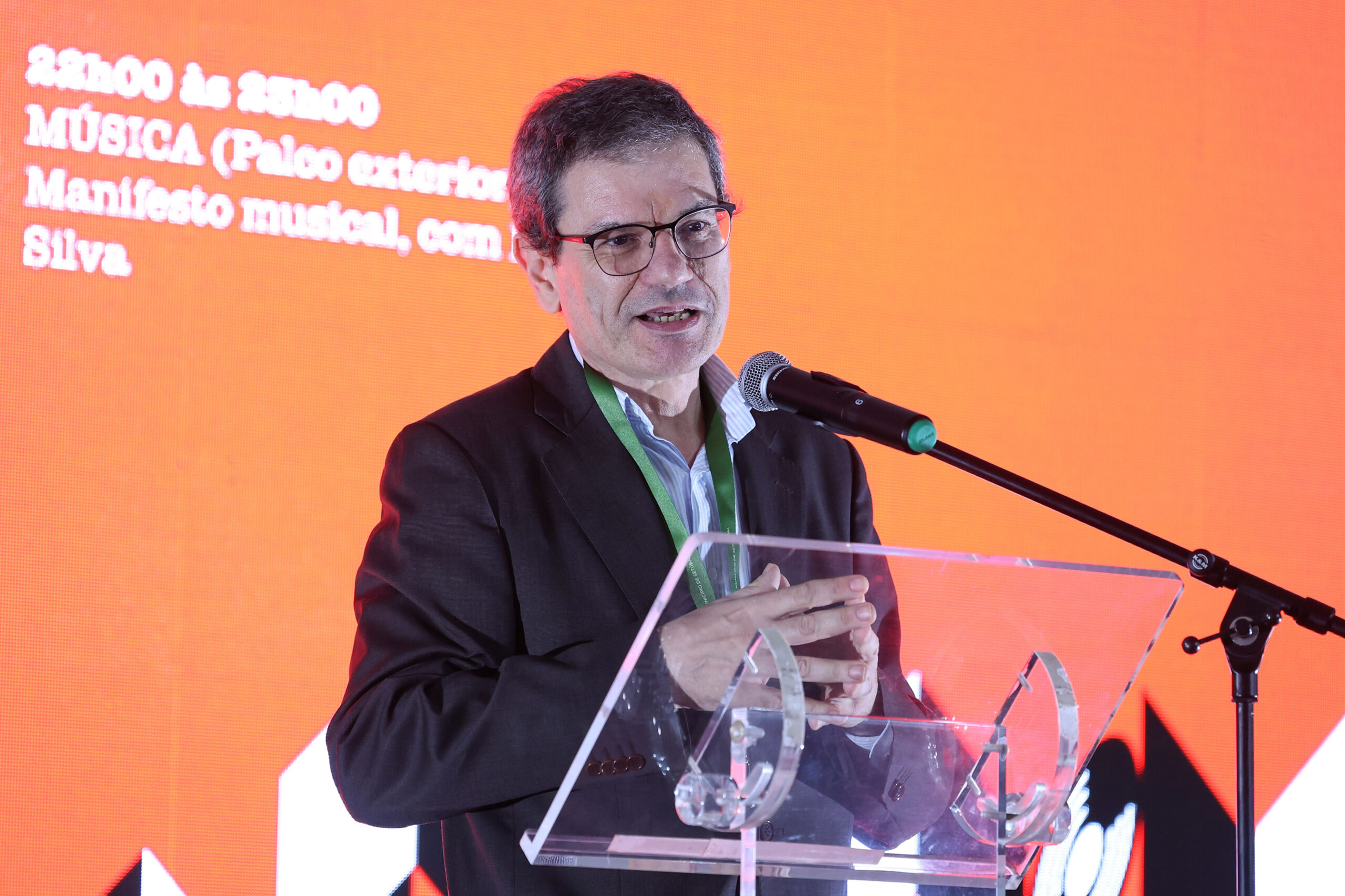 Venham mais Vinte e Cincos | Comemorações dos 50 anos do 25 de Abril - Feira do Livro e do Disco Políticos