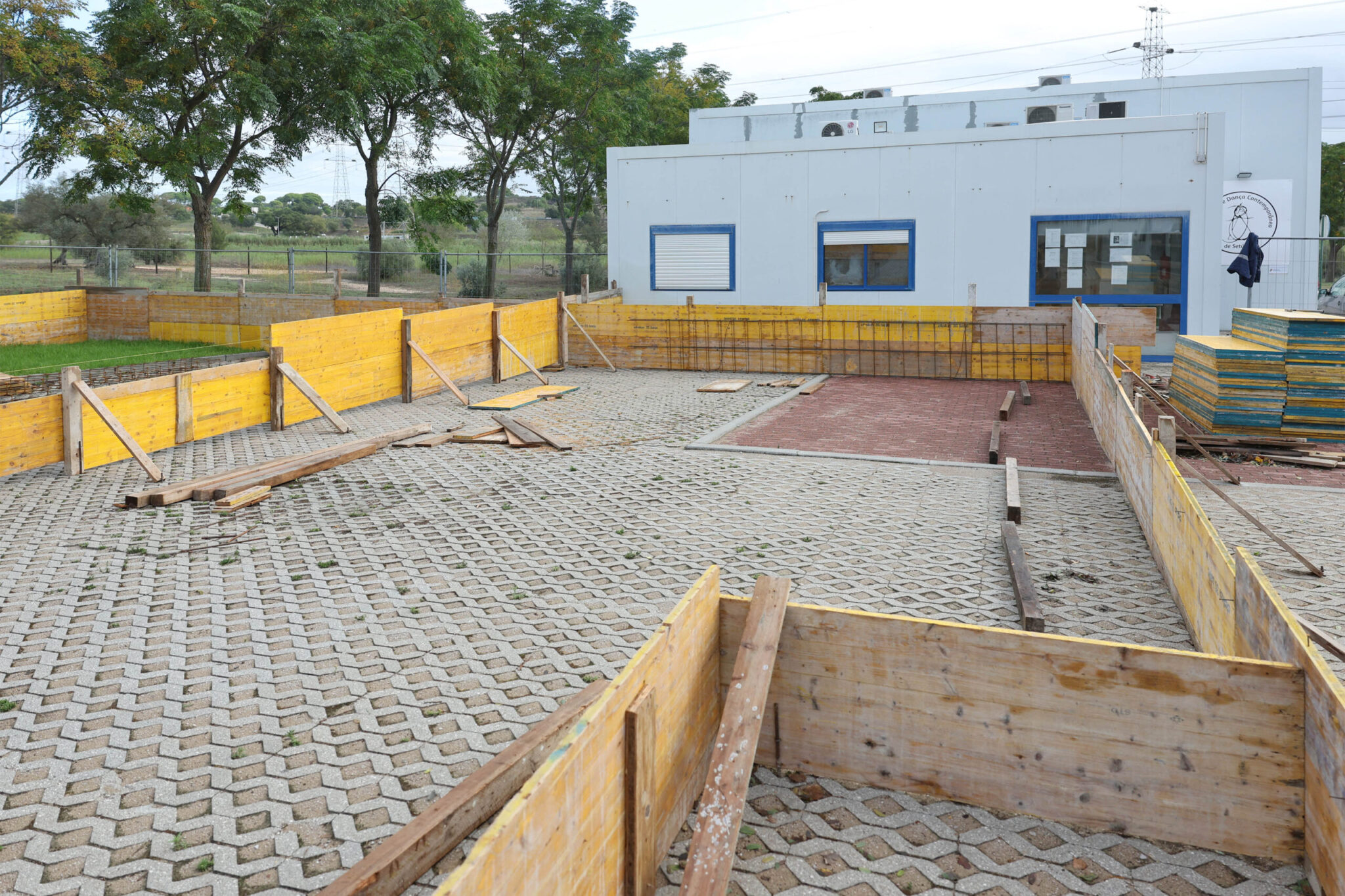 Obra de ampliação das instalações da Academia de Dança Contemporânea de Setúbal