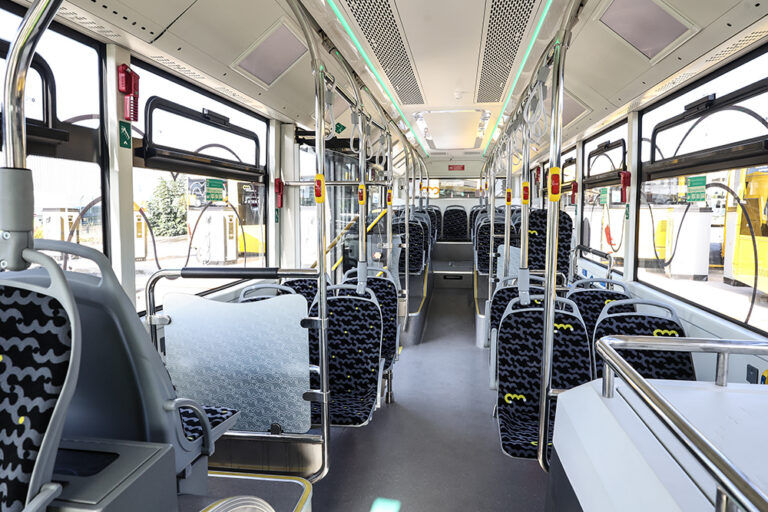 Apresentação do reforço da frota de transportes públicos da Alsa Todi com 44 autocarros elétricos, 30 em Setúbal e 14 na Moita