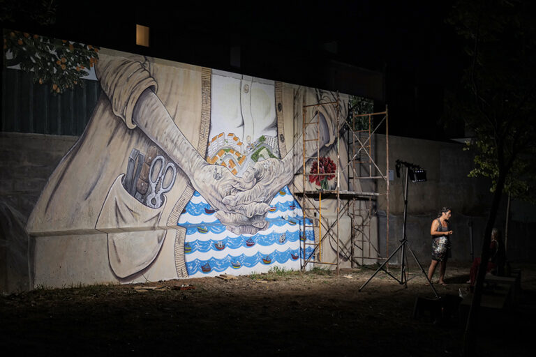 Mural de Sofia Camacho embeleza Jardim Grito dos Pescadores