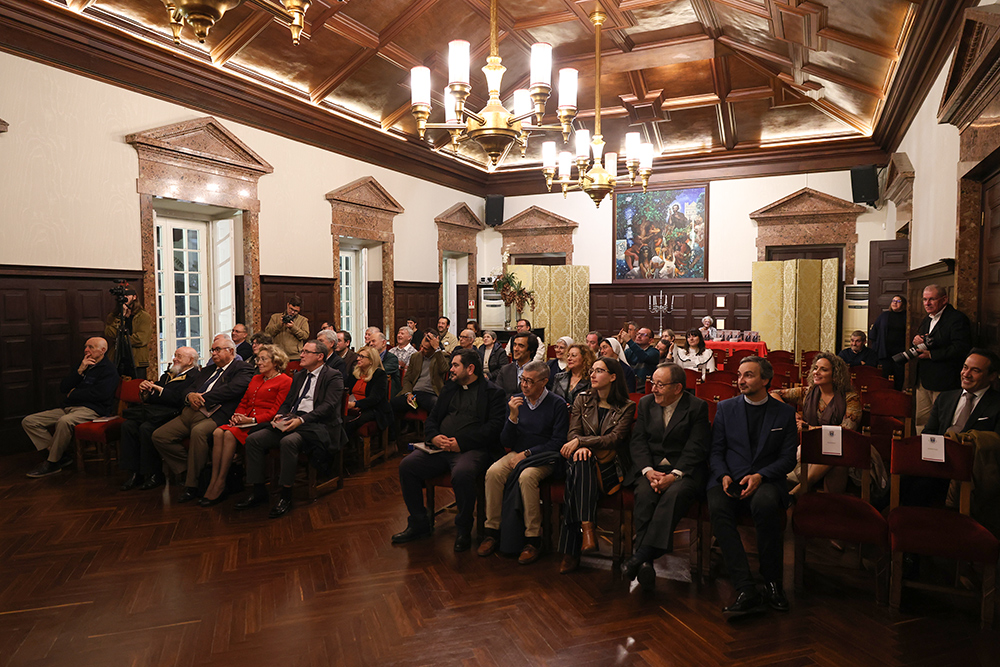 Américo Aguiar - apresentação de livro de João Francisco Gomes