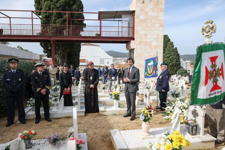 Homenagem aos Combatentes - Cemitério da Piedade