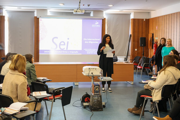 Dia Internacional dos Migrantes - sessão com técnicos municipais