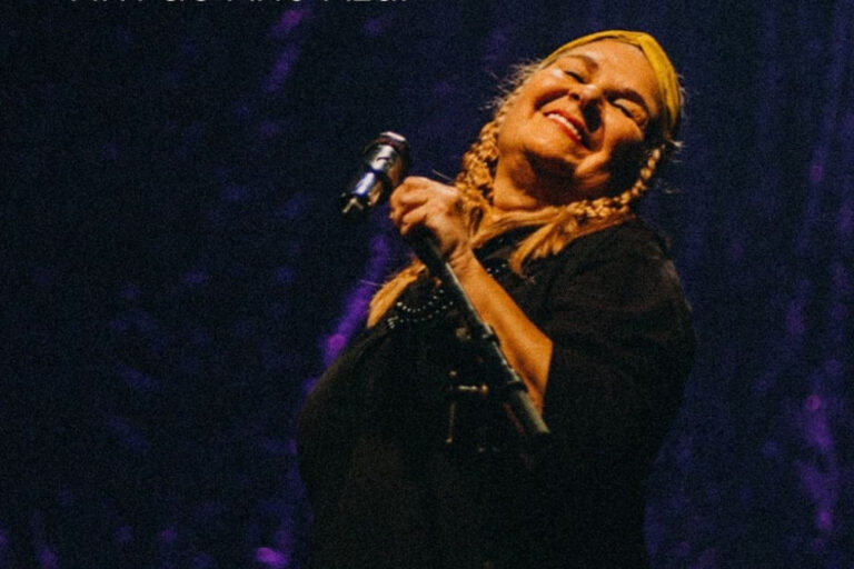 Lena d'Água é uma das artistas convidadas para o Fim de Ano Azul 2023/2024