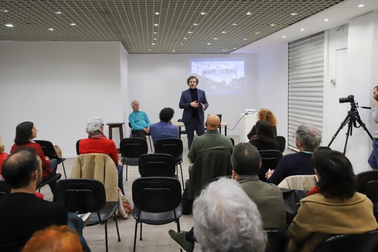 O vereador Pedro Pina reiterou a importância do muralismo na defesa da Liberdade e da Democracia