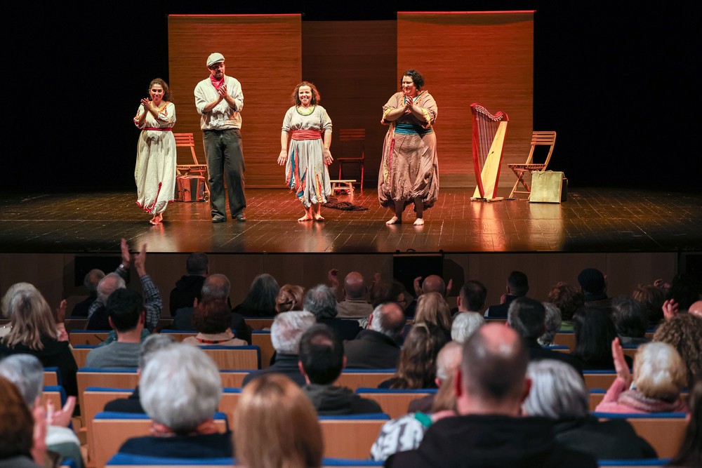 Assim Devera Eu Ser recorda Amália Rodrigues