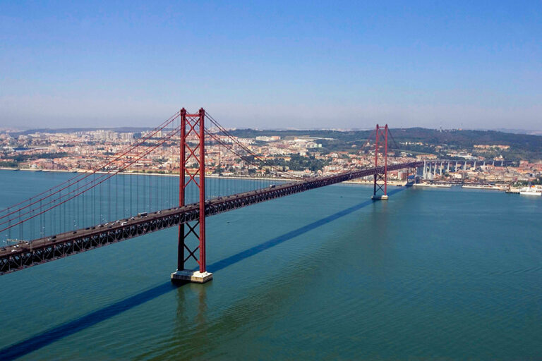 Ponte 25 de Abril