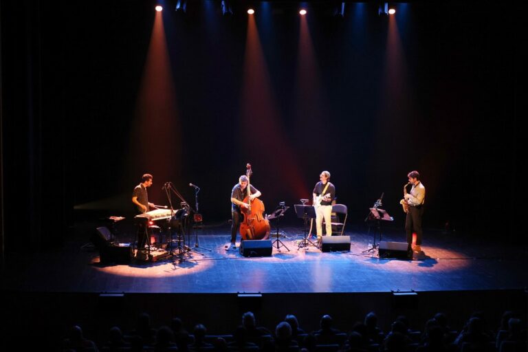 Carlos Bica Quarteto no Fórum Municipal Luísa Todi