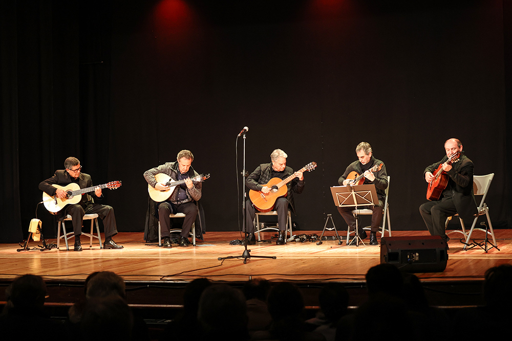 Venham Mais Vinte e Cincos | Comemorações dos 50 Anos do 25 de Abril - Concerto 37.º Aniversário da viagem de Zeca Afonso