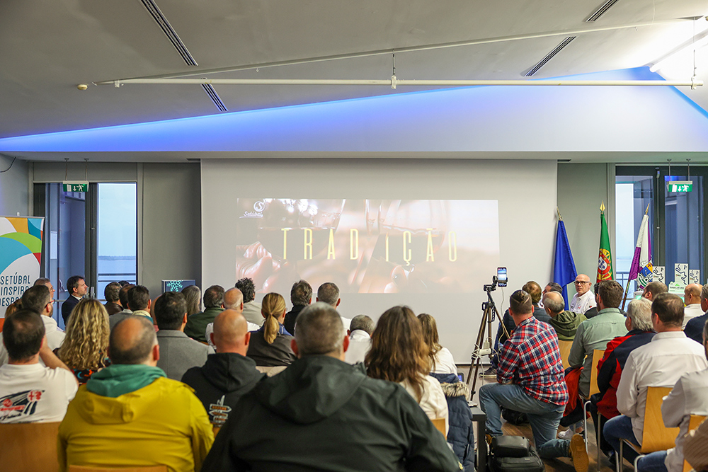 A conferência realizada no Roof 61 do Fórum Municipal Luísa Todi apresentou a edição 2024 da Rampa da Arrábida