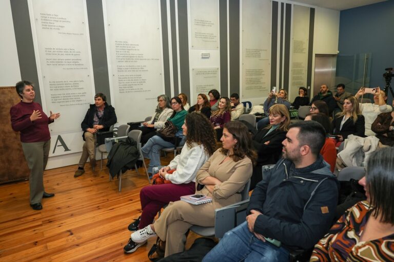 Reunião periódica da Câmara Municipal e jutnas de freguesia com associações de pais e encarregados de educação