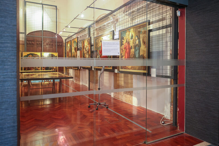 Sala dos Primitivos na Galeria Municipal do Banco de Portugal