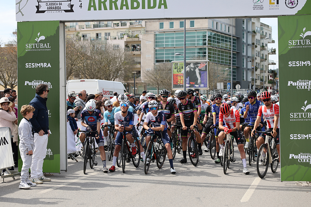 A partida simbólica da Clássica da Arrábida foi na Avenida Luísa Todi