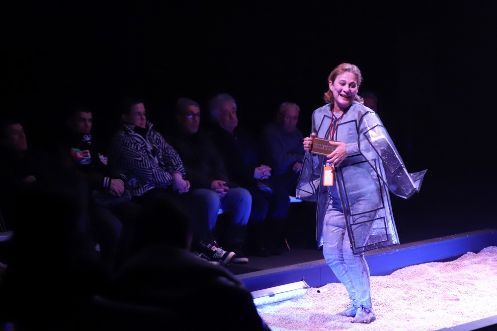 Dia Mundial do Teatro 2024 | Limites - Teatro dos Aloés - A Gráfica