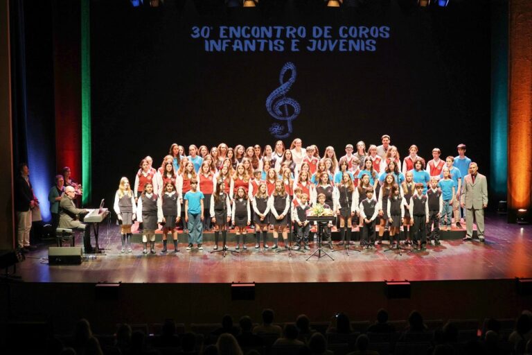 Clássicos preencheram programa musical do encontro de coros
