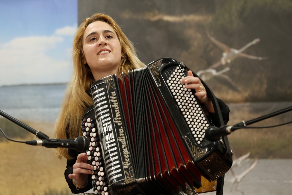 Nicole Viviana foi uma das artistas a atuar na coletividade