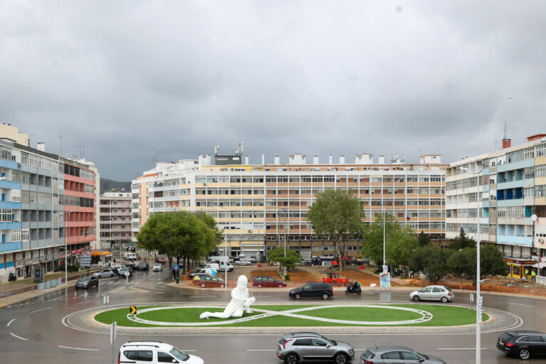 A Praça do Brasil está a avançar para uma nova fase de requalificação urbana