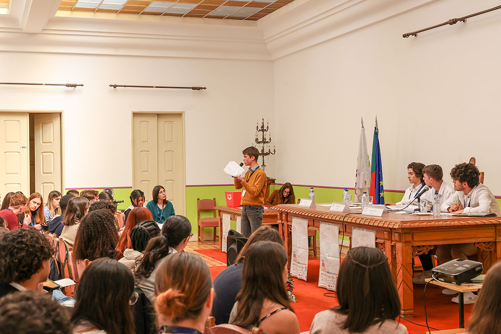 Parlamento dos Jovens - Ensino Secundário - Sessão Distrital