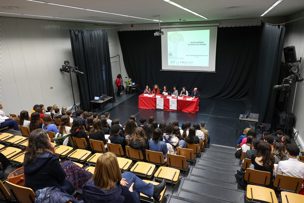 Parlamento dos Jovens - Ensino Básico - Sessão Distrital - ES Sebastião da Gama
