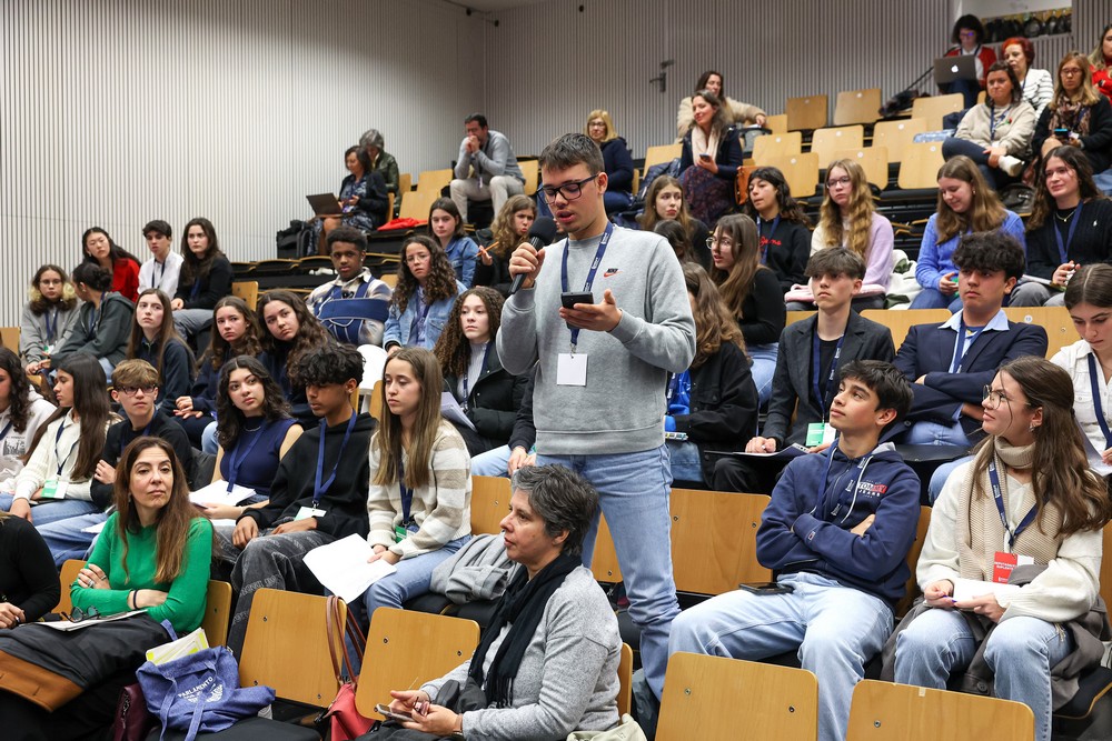 Parlamento dos Jovens - Ensino Básico - Sessão Distrital - ES Sebastião da Gama