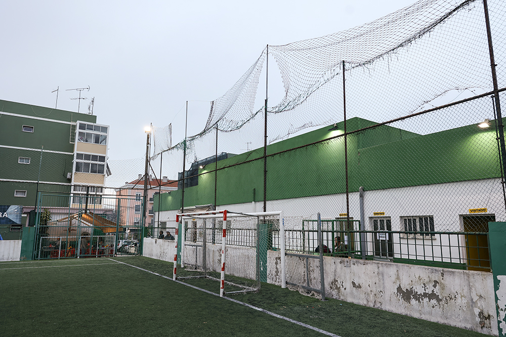 Executivos da Câmara Municipal e da Junta de Freguesia de São Sebastião visitaram o Núcleo Recreativo e Desportivo Ídolos da Praça